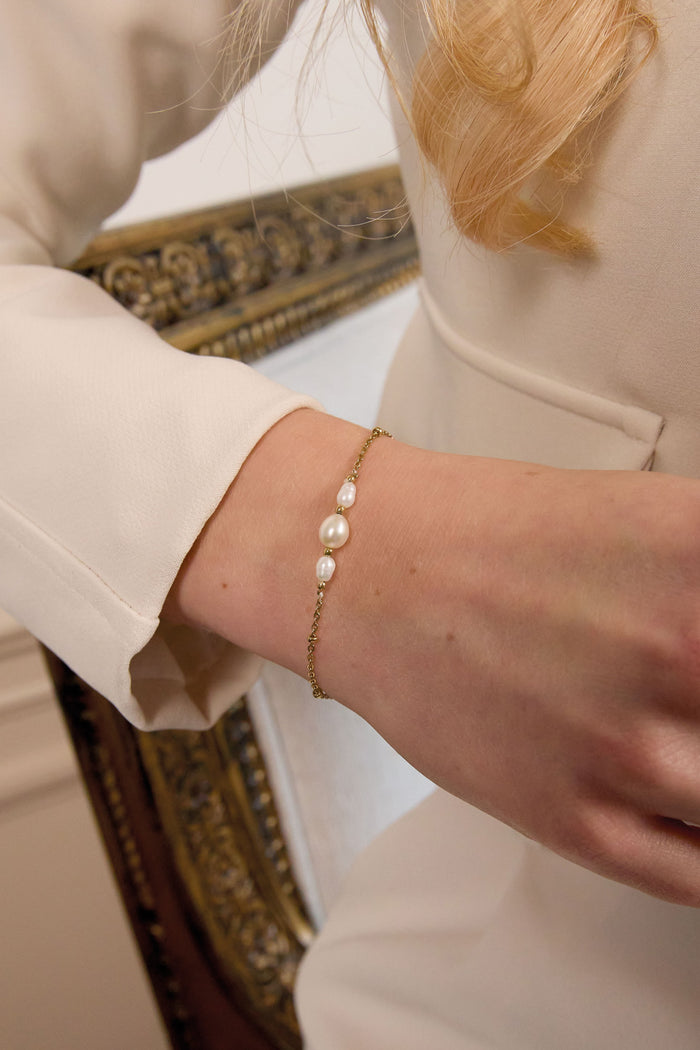 Triple Pearl armband