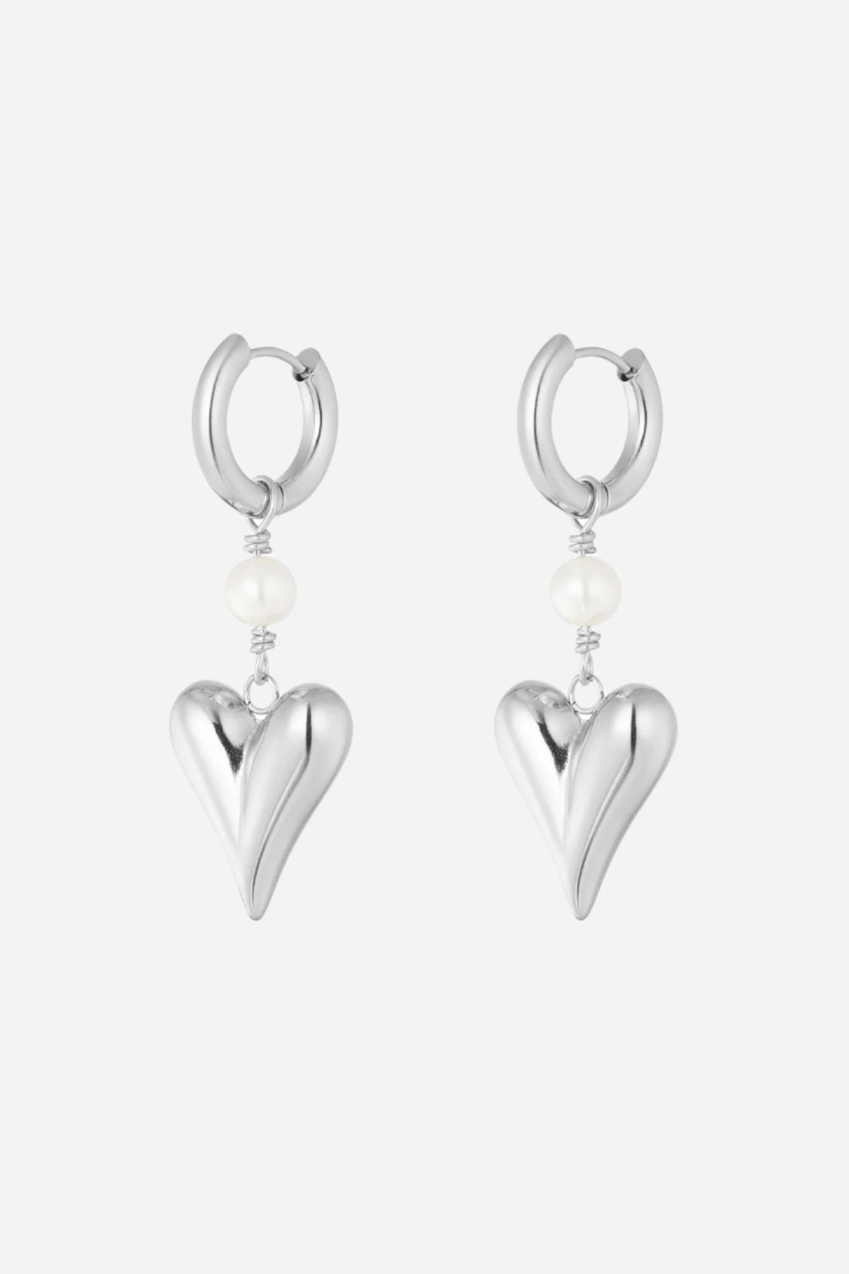 Heart Pendant with Pearl Earrings